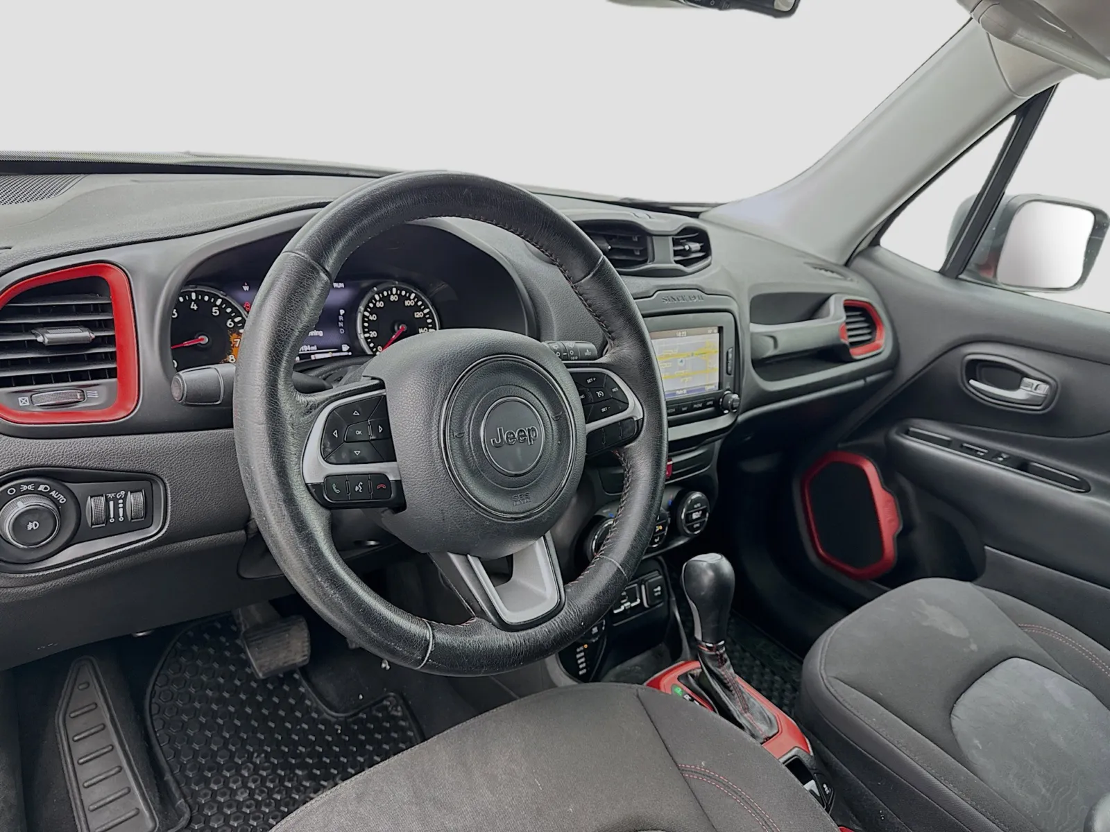 2017 Jeep Renegade Trailhawk photo 3