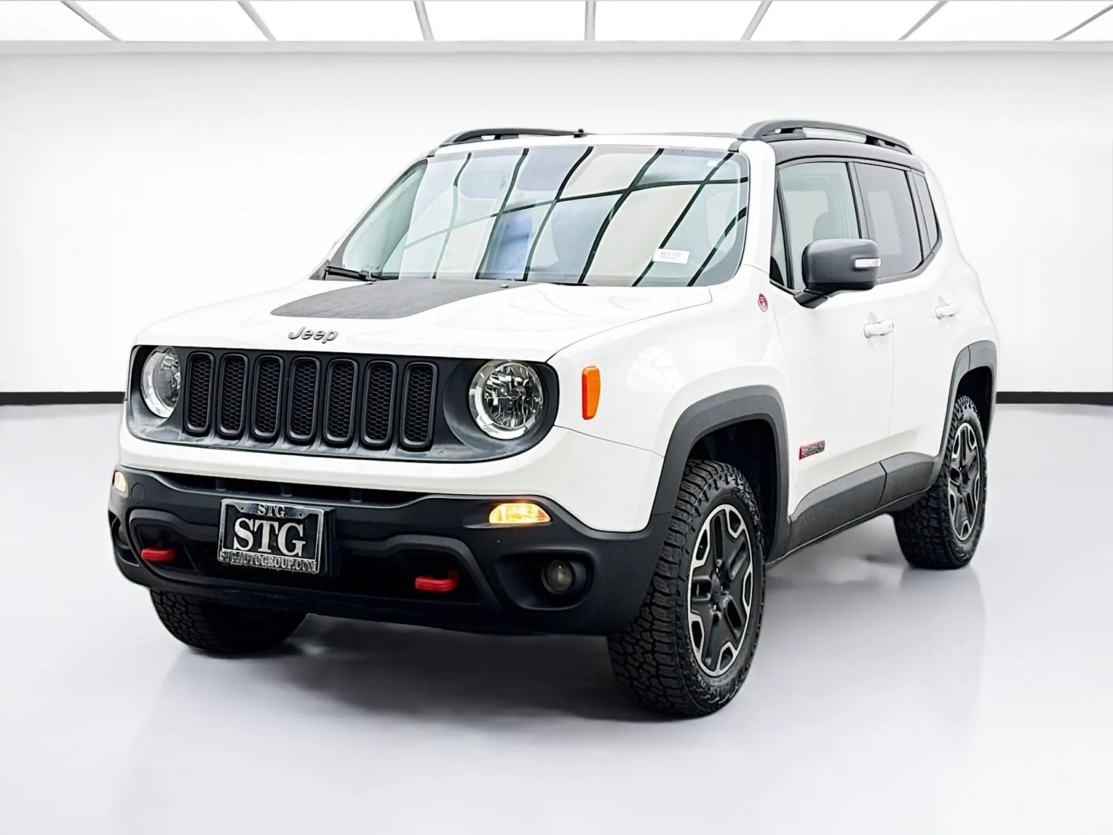 White 2017 Jeep Renegade Trailhawk for sale in Bellflower, CA