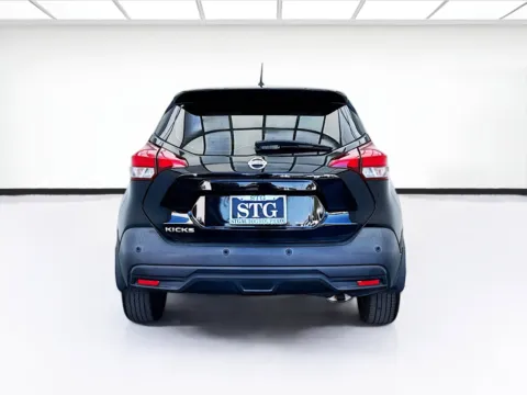 More photos of 2020 Nissan Kicks S at STG Bellflower, CA