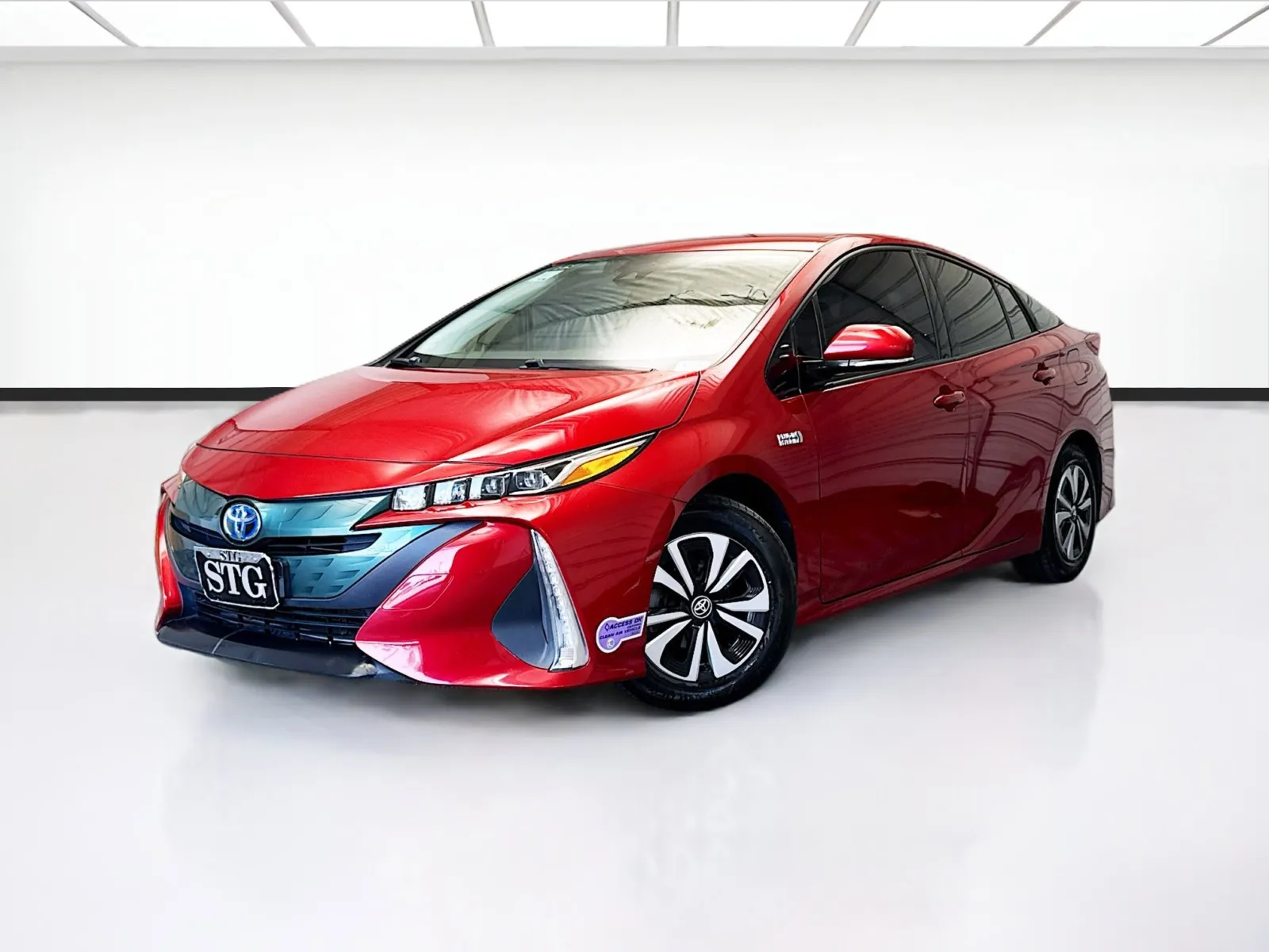 Red 2019 Toyota Prius Prime Plus for sale in Bellflower, CA