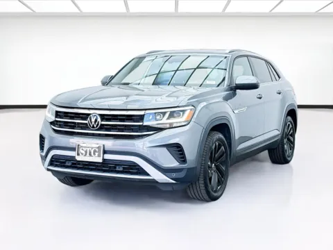 Black 2022 Volkswagen Atlas Cross Sport 3.6L V6 SE w/Technology for sale in Bellflower, CA
