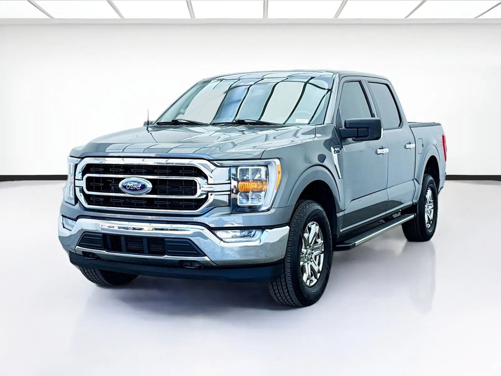 Gray 2023 Ford F-150 XLT for sale in Bellflower, CA