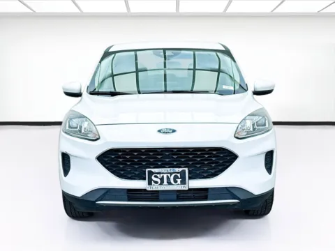 Photos of 2020 Ford Escape SE for sale in Bellflower, CA at STG Bellflower