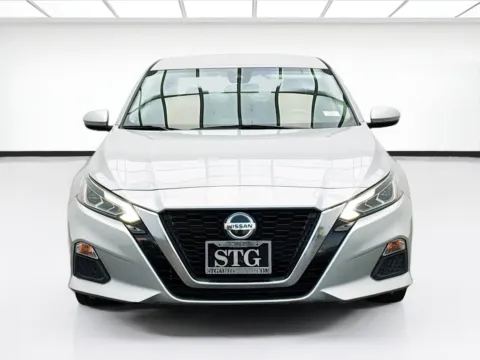 Photos of 2021 Nissan Altima 2.5 SV for sale in Bellflower, CA at STG Bellflower