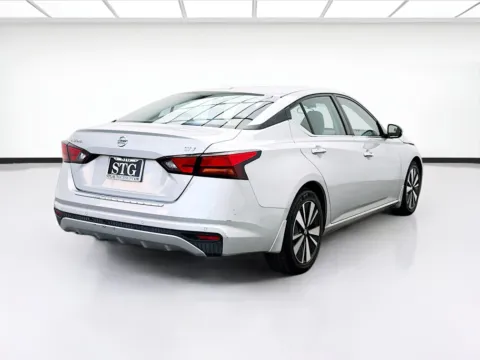 More photos of 2021 Nissan Altima 2.5 SV at STG Bellflower, CA
