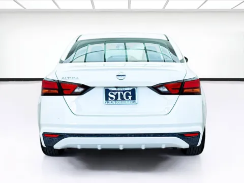 More photos of 2020 Nissan Altima 2.5 S at STG Bellflower, CA