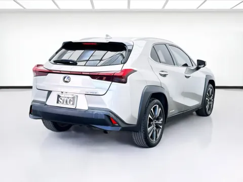 More photos of 2020 Lexus UX 250h Base at STG Bellflower, CA