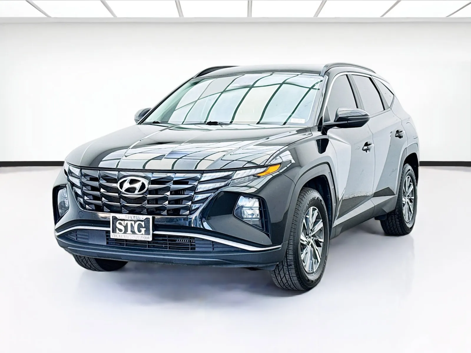 Black 2023 Hyundai Tucson Hybrid Blue for sale in Bellflower, CA