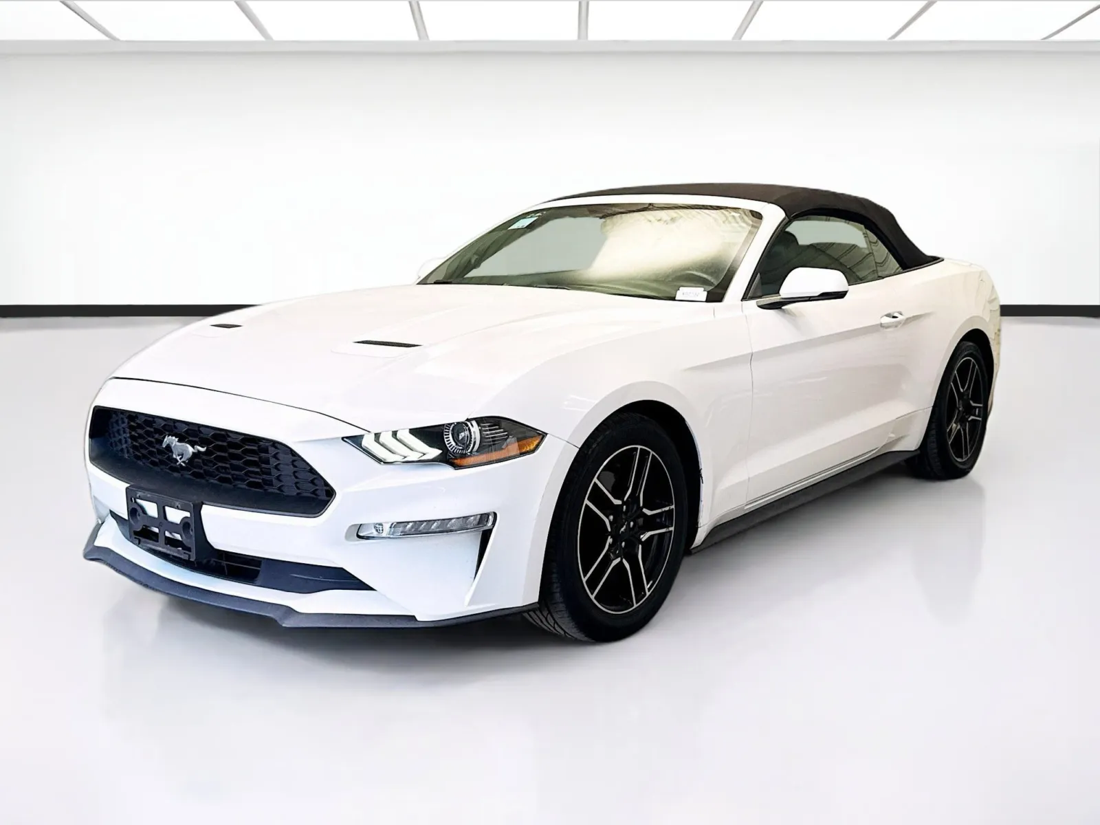 White 2020 Ford Mustang EcoBoost Premium for sale in Bellflower, CA