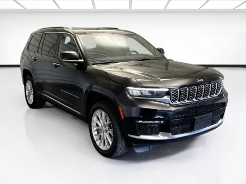Another view of 2021 Jeep Grand Cherokee L Summit for sale in Bellflower, CA at STG Bellflower