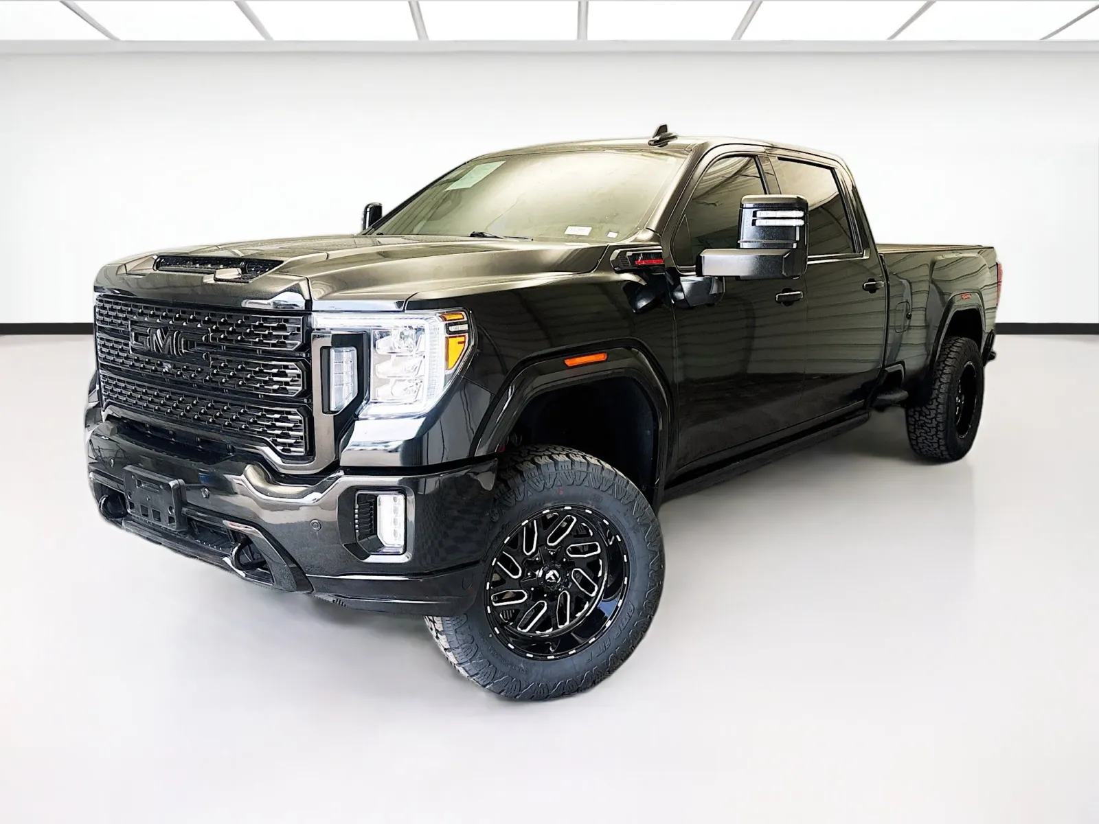 Black 2021 GMC Sierra 2500HD Denali for sale in Bellflower, CA