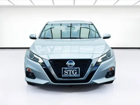 Photos of 2019 Nissan Altima 2.5 SL for sale in Bellflower, CA at STG Bellflower
