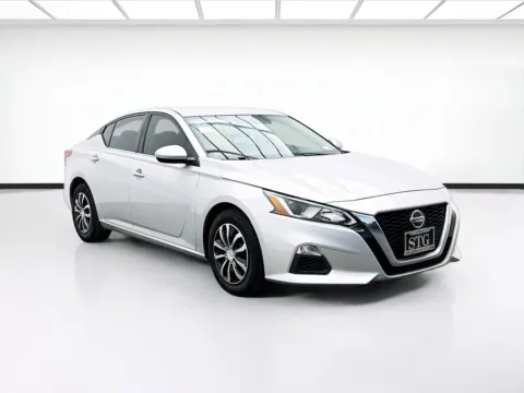 Another view of 2019 Nissan Altima 2.5 S for sale in Bellflower, CA at STG Bellflower