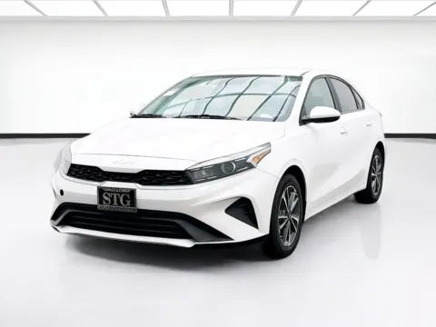 White 2022 Kia Forte LXS for sale in Bellflower, CA