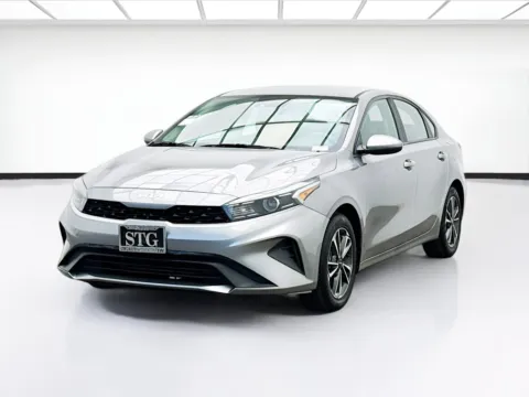 Gray 2023 Kia Forte LXS for sale in Bellflower, CA