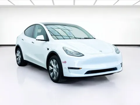 Another view of 2023 Tesla Model Y Long Range for sale in Bellflower, CA at STG Bellflower