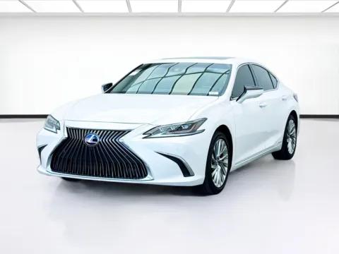 White 2021 Lexus ES 300h Luxury for sale in Bellflower, CA
