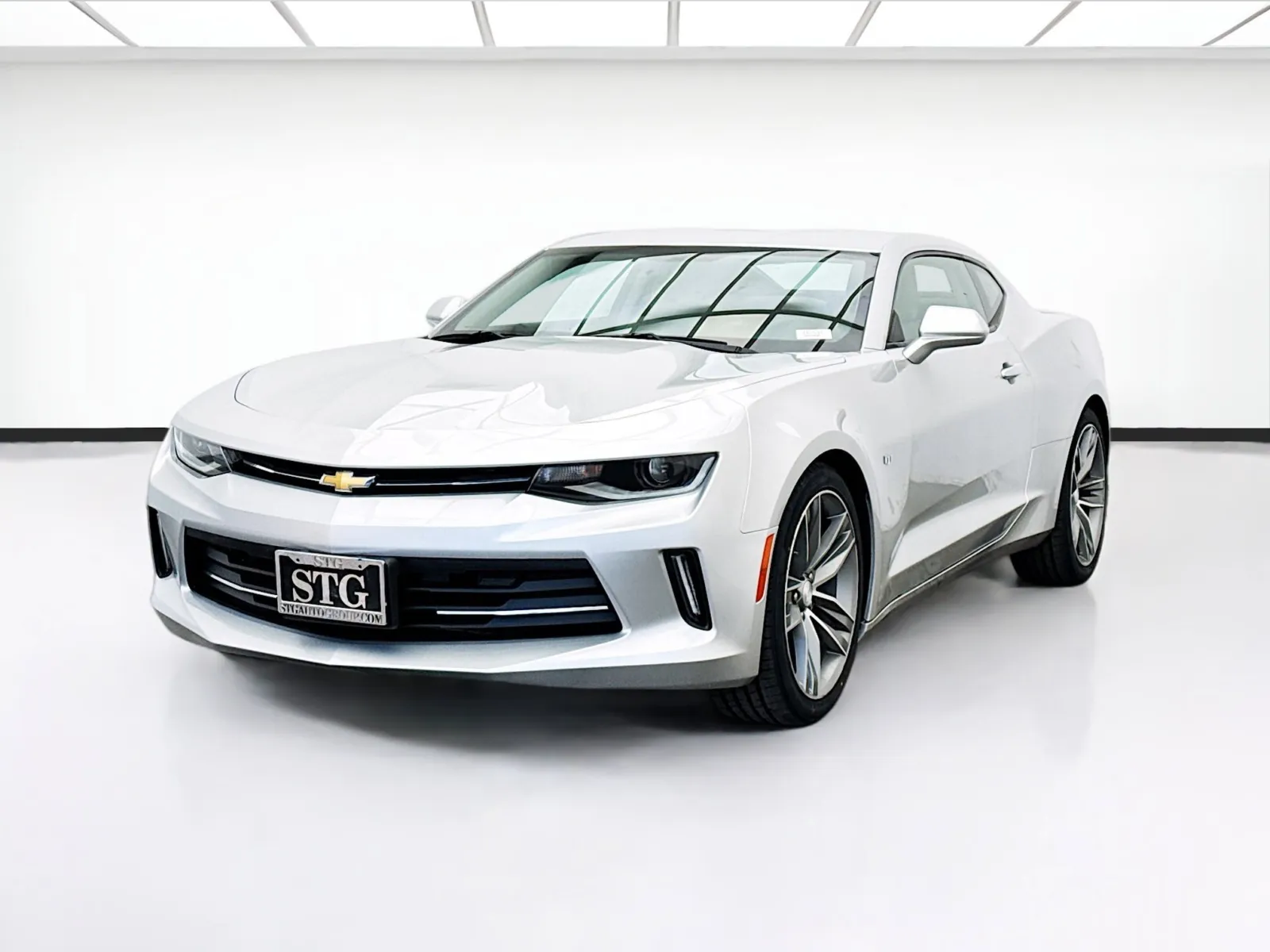 Silver 2016 Chevrolet Camaro 1LT RS TECHNOLOGY & INTERIOR SPECTRUM LIGHTING PAC for sale in Bellflower, CA