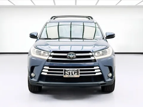 Photos of 2018 Toyota Highlander for sale in Bellflower, CA at STG Bellflower