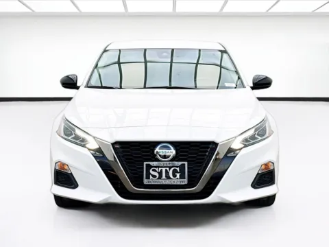 Photos of 2022 Nissan Altima 2.5 SR for sale in Bellflower, CA at STG Bellflower