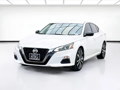 White 2022 Nissan Altima 2.5 SR for sale in Bellflower, CA