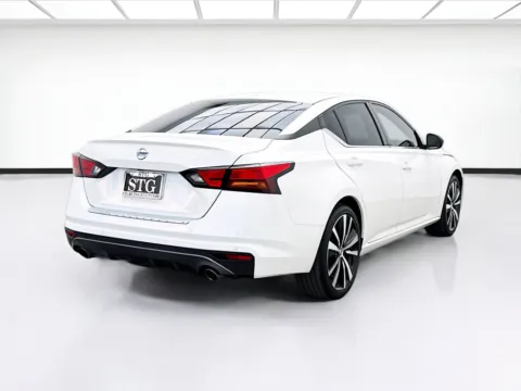More photos of 2022 Nissan Altima 2.5 SR at STG Bellflower, CA