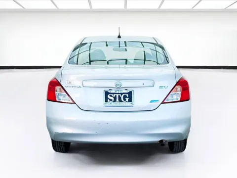 More photos of 2012 Nissan Versa 1.6 SV at STG Bellflower, CA