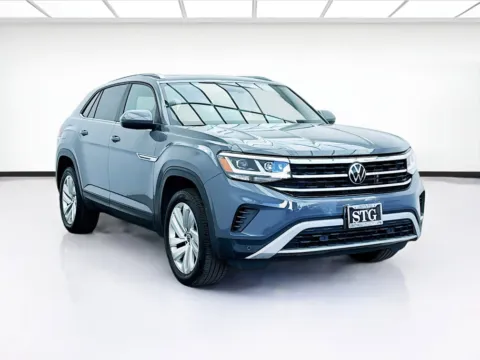 Another view of 2020 Volkswagen Atlas Cross Sport 2.0T SE w/Technology for sale in Bellflower, CA at STG Bellflower