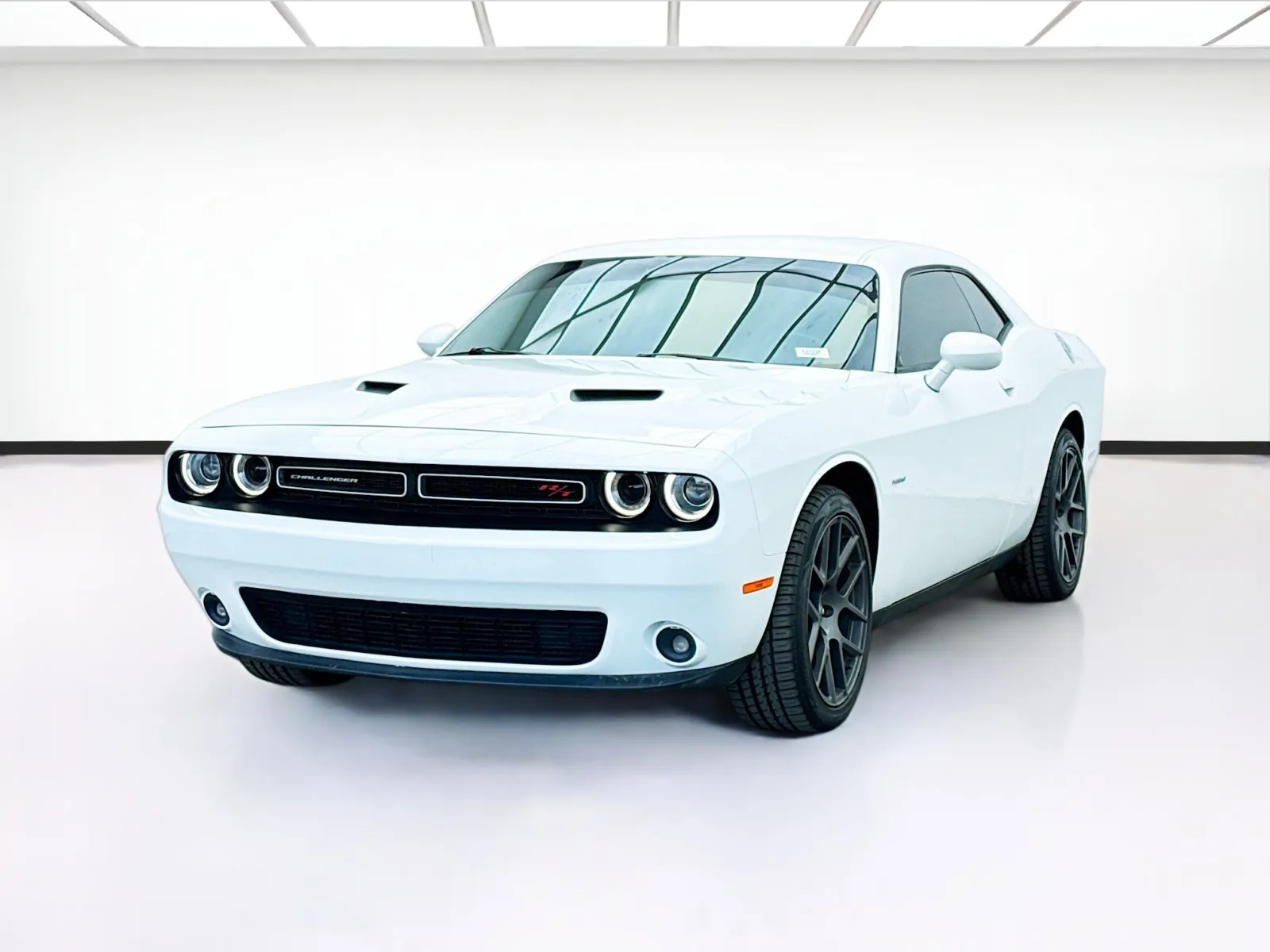 White 2016 Dodge Challenger R/T SOUND GROUP & NAVIGATION PACKAGE for sale in Bellflower, CA