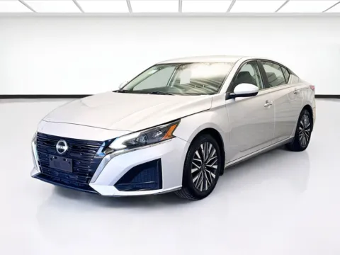 Silver 2023 Nissan Altima 2.5 SV for sale in Bellflower, CA