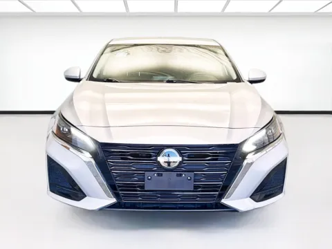 Photos of 2023 Nissan Altima 2.5 SV for sale in Bellflower, CA at STG Bellflower