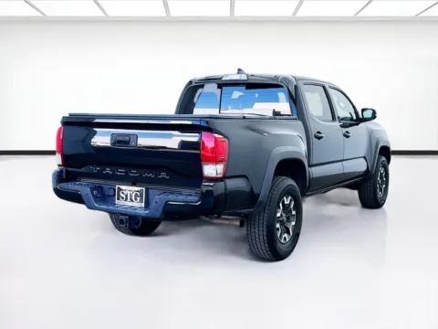 More photos of 2017 Toyota Tacoma at STG Bellflower, CA