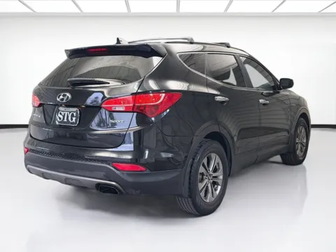 More photos of 2016 Hyundai Santa Fe Sport 2.4 Base at KarGenie, CA