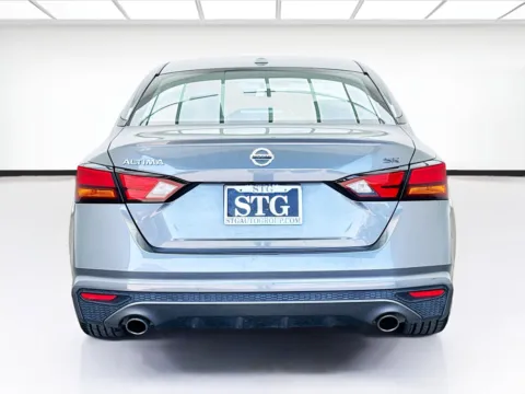 More photos of 2019 Nissan Altima 2.5 SR at KarGenie, CA