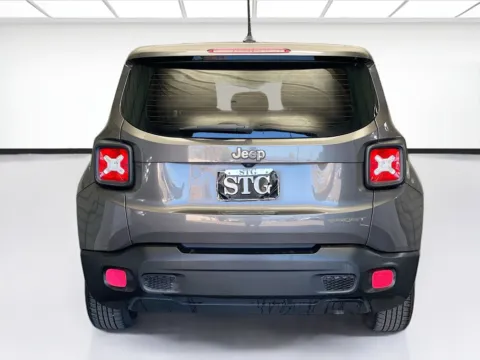 More photos of 2016 Jeep Renegade Sport at KarGenie, CA