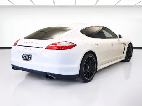 More photos of 2012 Porsche Panamera 2 at KarGenie, CA