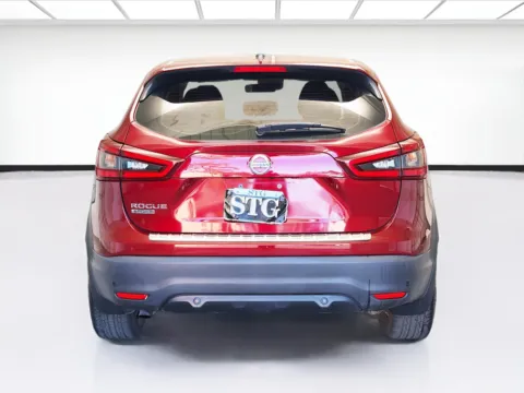 More photos of 2020 Nissan Rogue Sport S at KarGenie, CA