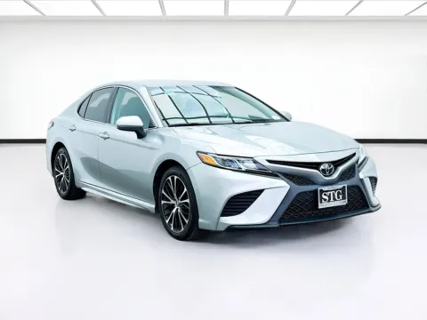 Another view of 2019 Toyota Camry SE for sale in Montclair, CA at KarGenie