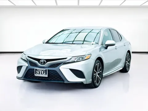 Black 2019 Toyota Camry SE for sale in Montclair, CA