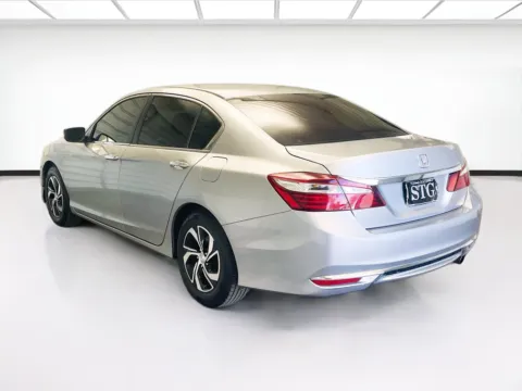 More photos of 2016 Honda Accord Sedan LX at KarGenie, CA