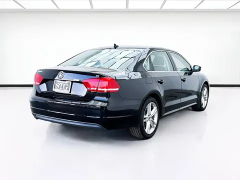 More photos of 2014 Volkswagen Passat 2.5 SE w/Sunroof/Nav at KarGenie, CA