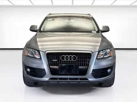 Photos of 2010 Audi Q5 3.2 Premium quattro for sale in Montclair, CA at KarGenie