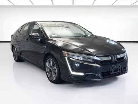 Another view of 2018 Honda Clarity Plug-In Hybrid Touring for sale in Montclair, CA at KarGenie