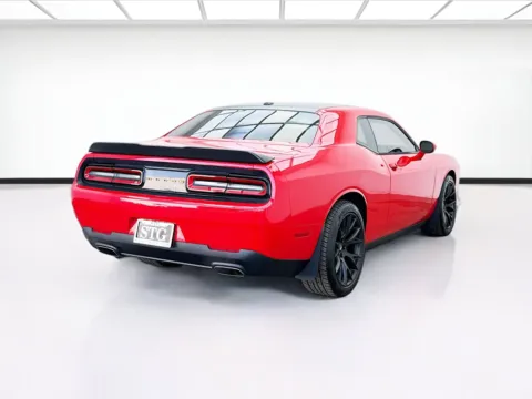 More photos of 2015 Dodge Challenger SXT at KarGenie, CA