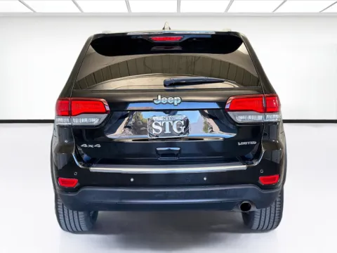 More photos of 2020 Jeep Grand Cherokee Limited at KarGenie, CA