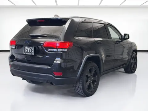 More photos of 2019 Jeep Grand Cherokee Upland Edition at KarGenie, CA