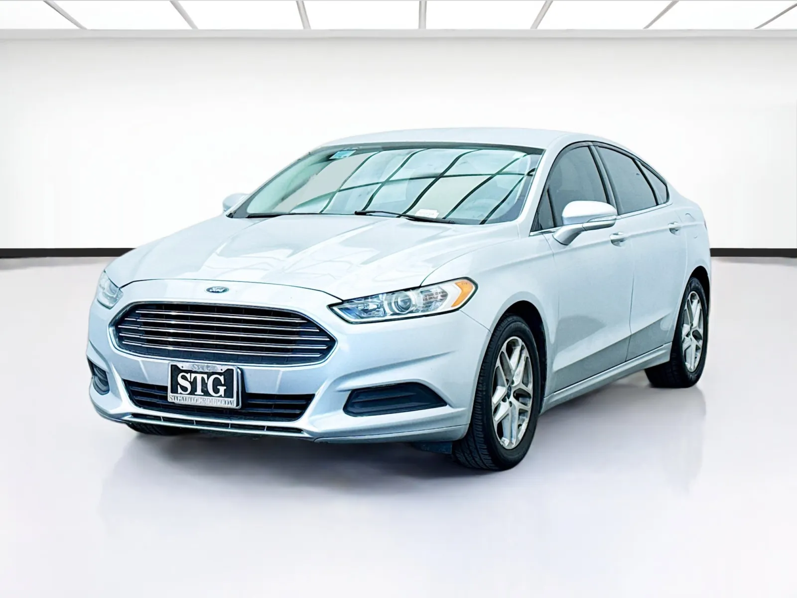 2014 Ford Fusion SE's photo