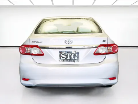 More photos of 2013 Toyota Corolla at KarGenie, CA