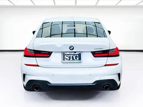 More photos of 2019 BMW 3 Series 330i at KarGenie, CA