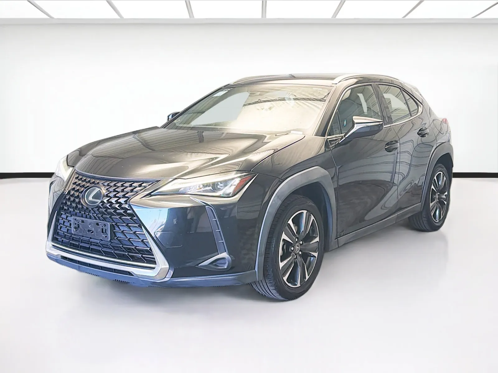 2020 Lexus UX 200's photo